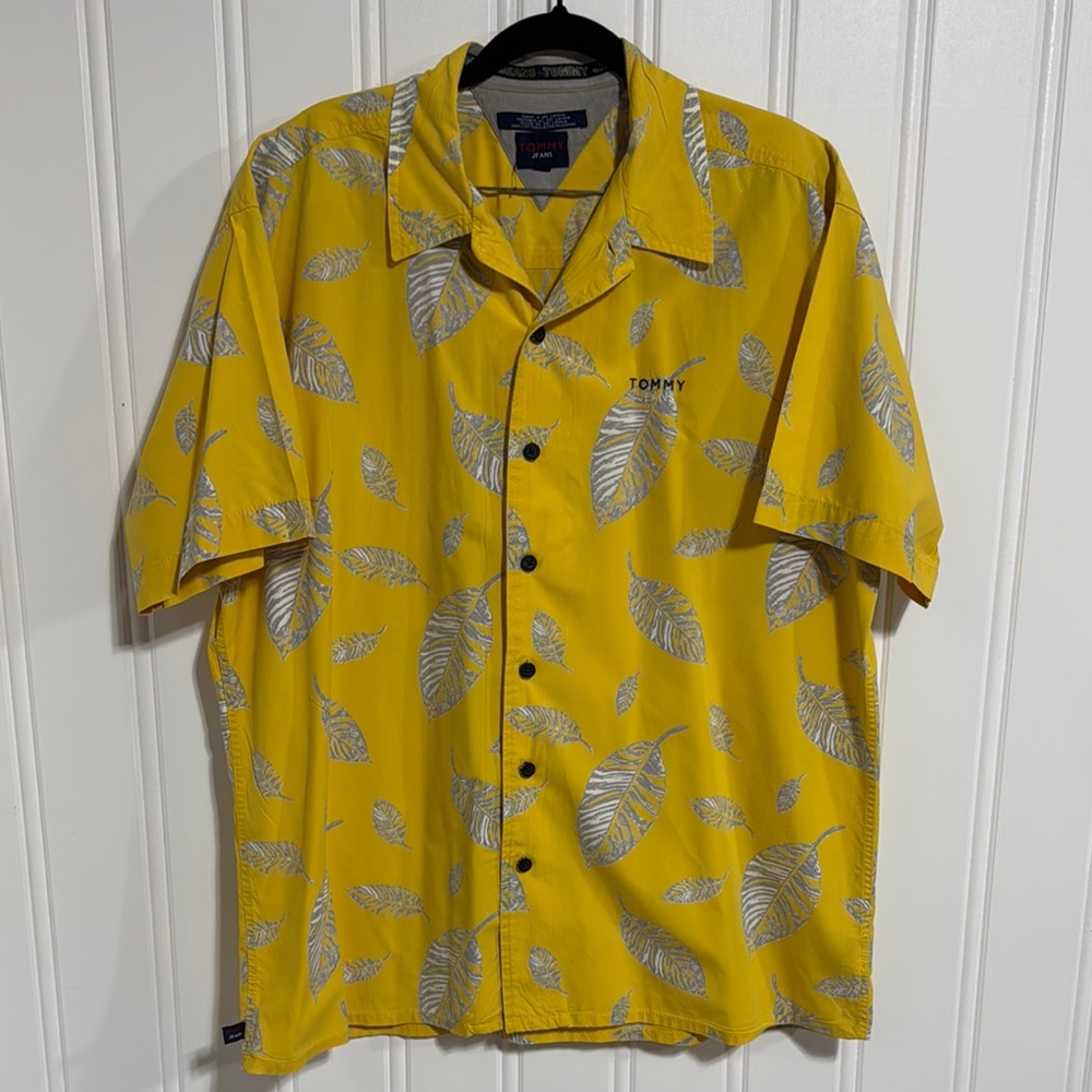 VTG Tommy Jeans Yellow and Gray Tropical Leaf Casual Button Down Shirt size L